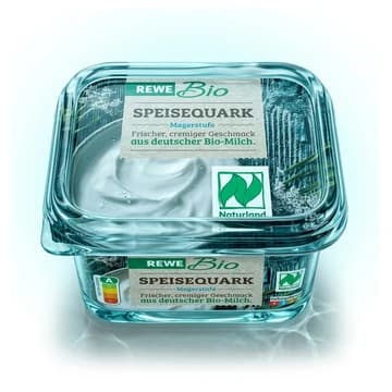 Becher REWE Bio Speisequark Magerstufe, 250 g, als Liquid-Glass-Transformation